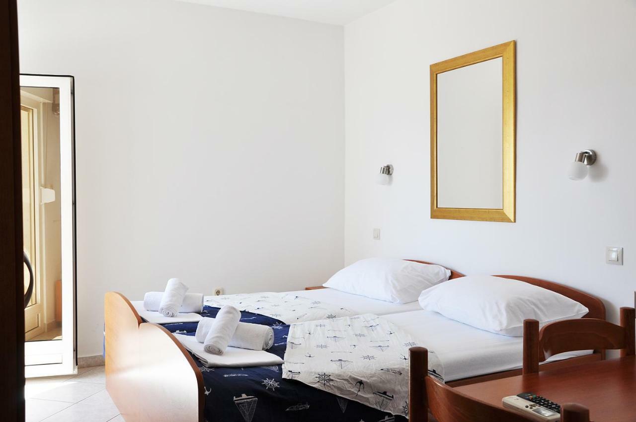 Sunrise Studio Apartments 3 ロクヴァ・ロゴズニツァ エクステリア 写真